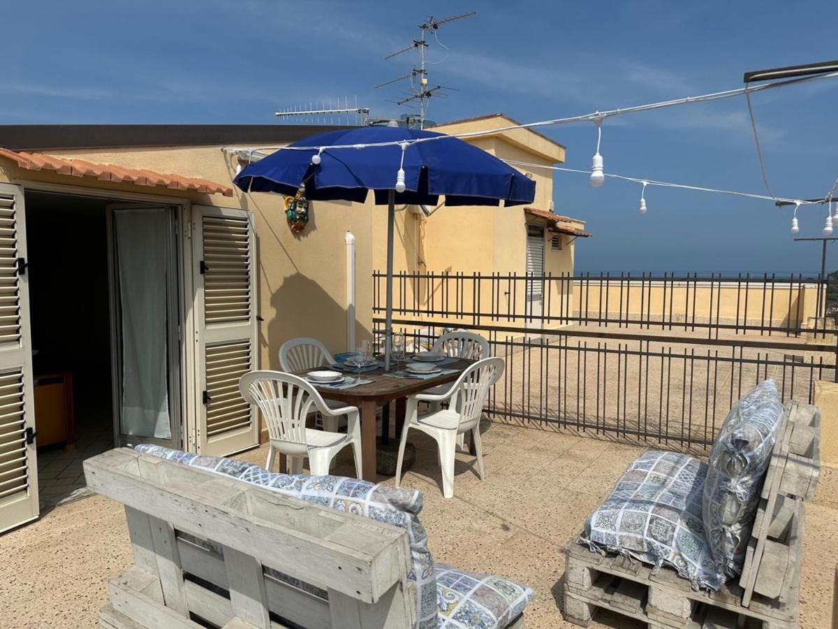Ferienwohnung Attico Di Giggia Giardini-Naxos Exterior foto