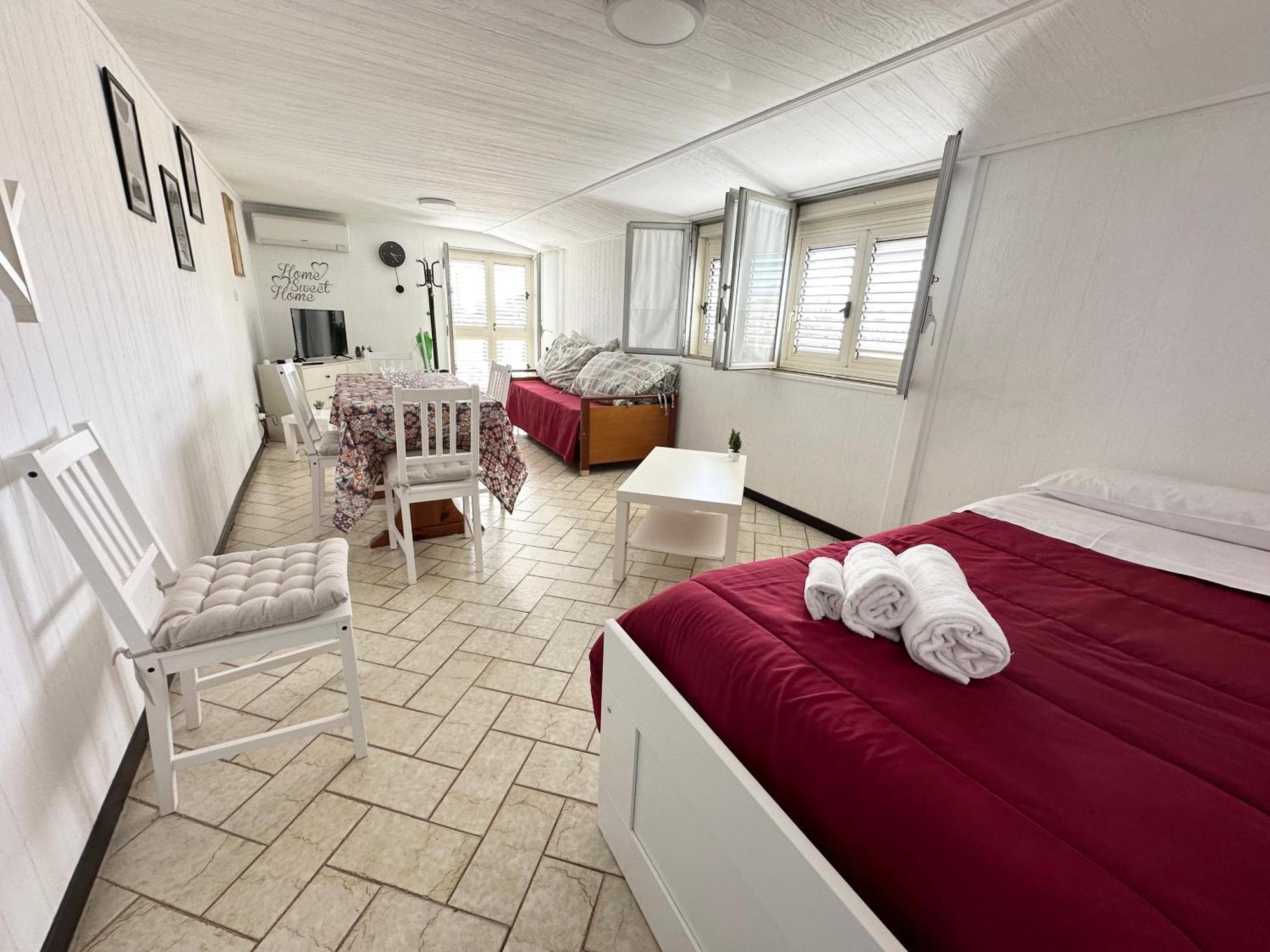 Ferienwohnung Attico Di Giggia Giardini-Naxos Exterior foto